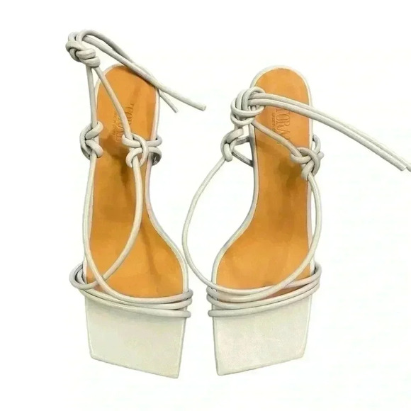 TORAL Knotted Heel In Baby Blue Size 8 - Picture 2 of 8